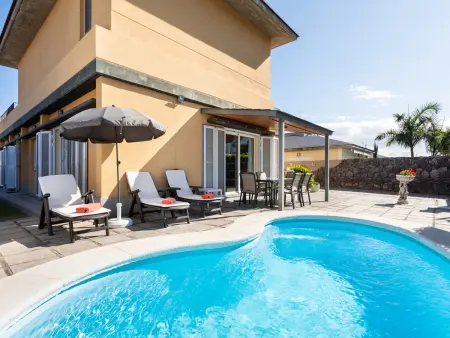 Location chalet à La Orotava, Villa moderne à Puerto de la Cruz pour 8 pers, piscine privée