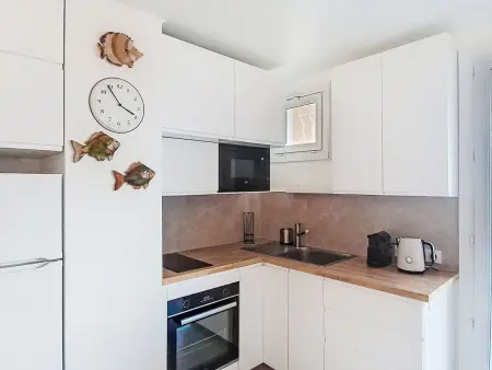Appartement Les Amandiers, balcon sud-ouest, rénové 2025 : photo 7