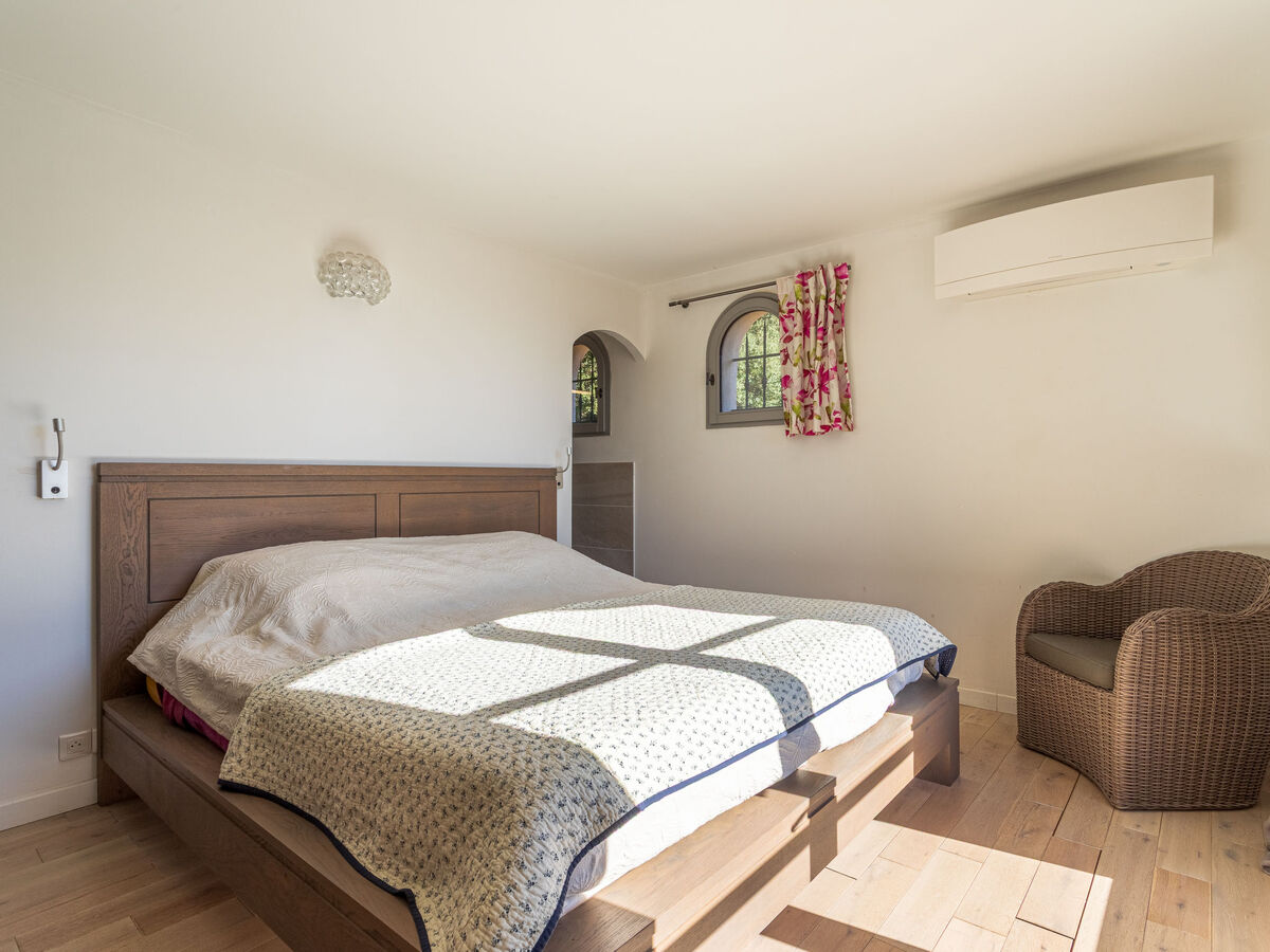 Villa du Canadel – Maison 4 ch, piscine, vue mer - Photo 9