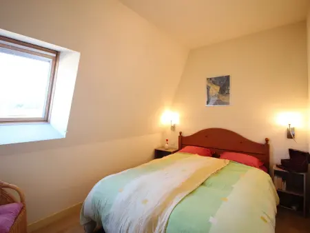 T2 centre La Bourboule, vue, parking, petit chien OK : photo 7