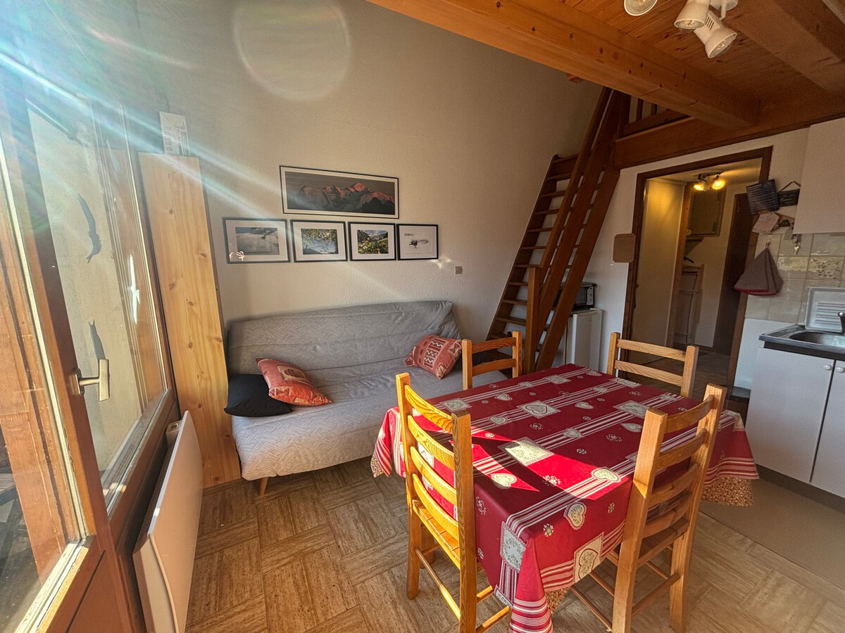 T2 mezzanine au cœur de Samoëns, animaux acceptés - Photo 2
