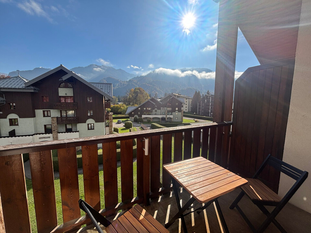 T2 mezzanine au cœur de Samoëns, animaux acceptés - Photo 13