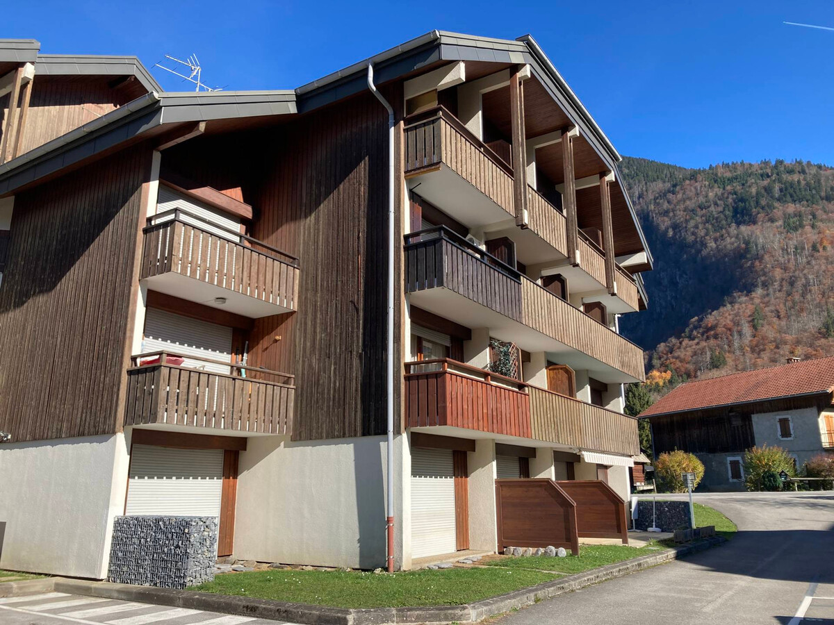 T2 mezzanine au cœur de Samoëns, animaux acceptés - Photo 14