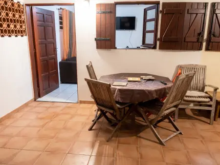 Appartement avec vue mer et terrasse privée à Rivière-Pilote : photo 8