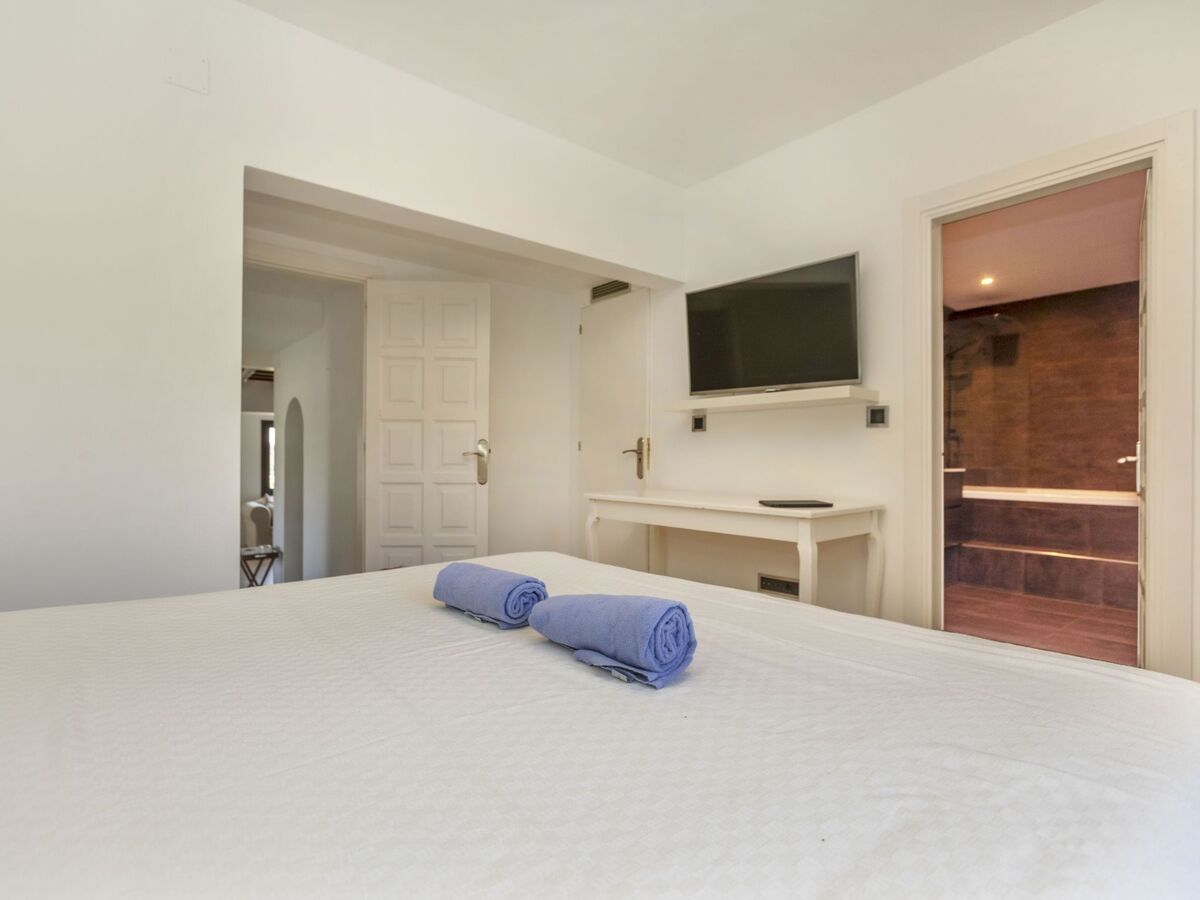 Julilou – Maison 5 chambres, piscine à Calonge - Photo 12