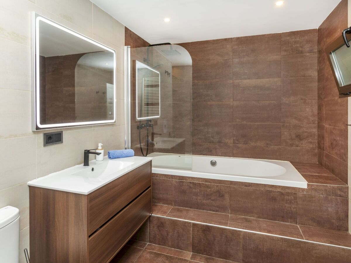 Julilou – Maison 5 chambres, piscine à Calonge - Photo 13