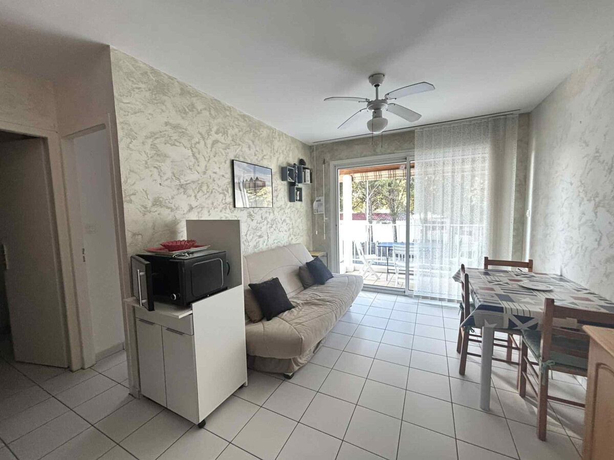 Appartement T2 centre-ville, 400m plage, parking privé - Photo 1