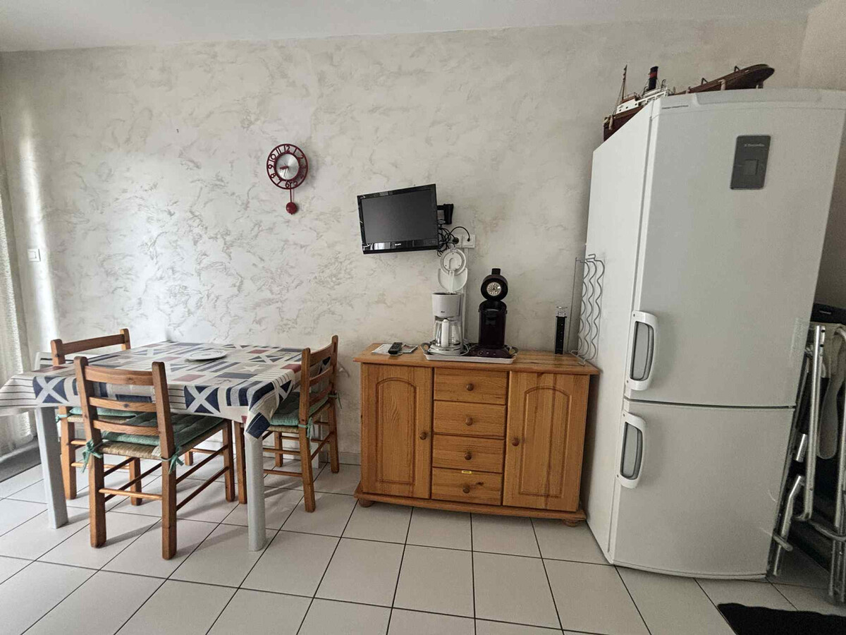 Appartement T2 centre-ville, 400m plage, parking privé - Photo 2