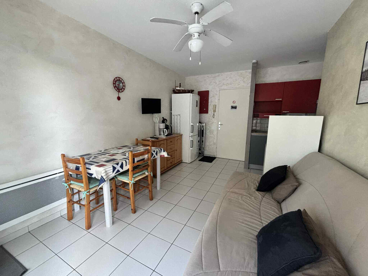 Appartement T2 centre-ville, 400m plage, parking privé - Photo 4