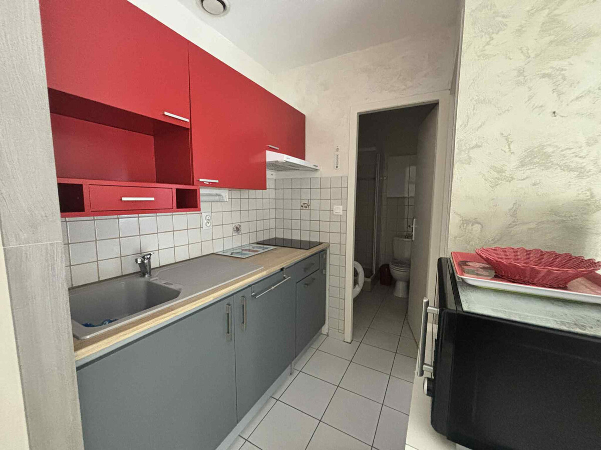 Appartement T2 centre-ville, 400m plage, parking privé - Photo 5