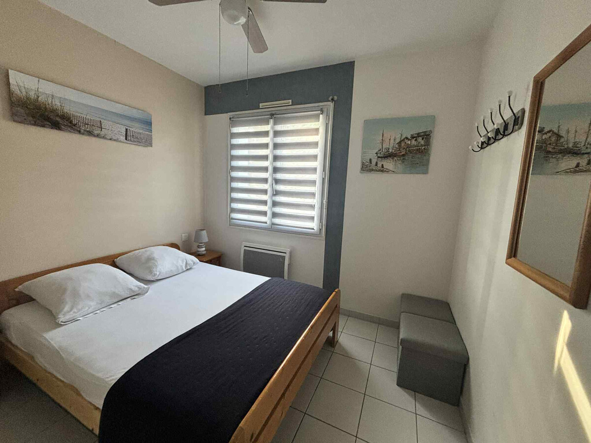 Appartement T2 centre-ville, 400m plage, parking privé - Photo 8