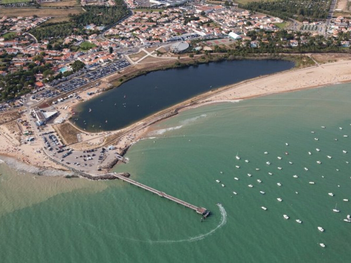 Appartement T2 centre-ville, 400m plage, parking privé - Photo 14