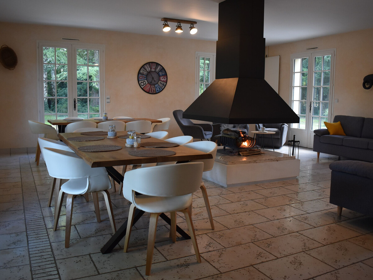 Gîte 14 personnes en forêt à Parigné-l'Évêque - Photo 1