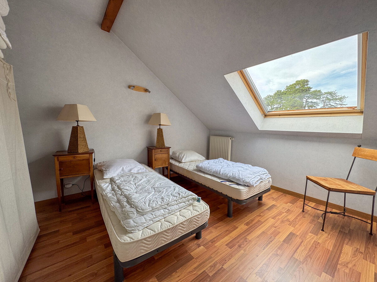 Duplex 85 m² avec accès plage privée et vue lac - Photo 11