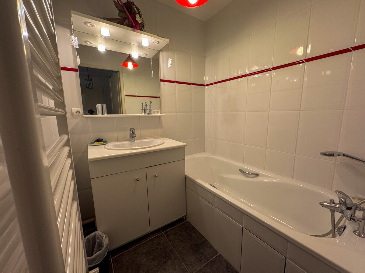 Duplex 85 m² avec accès plage privée et vue lac - Photo 12