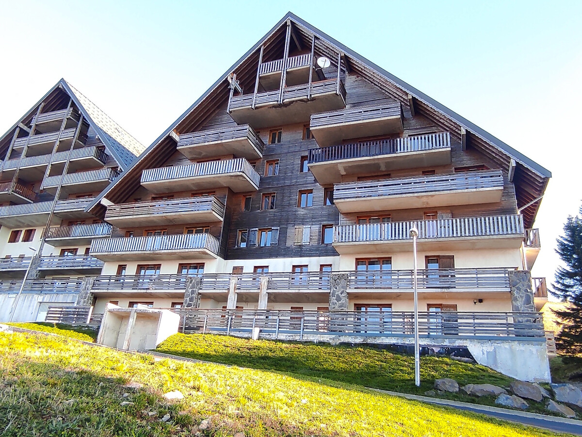 Appartement 6 pers à Super Besse, balcon vue Sancy - Photo 12