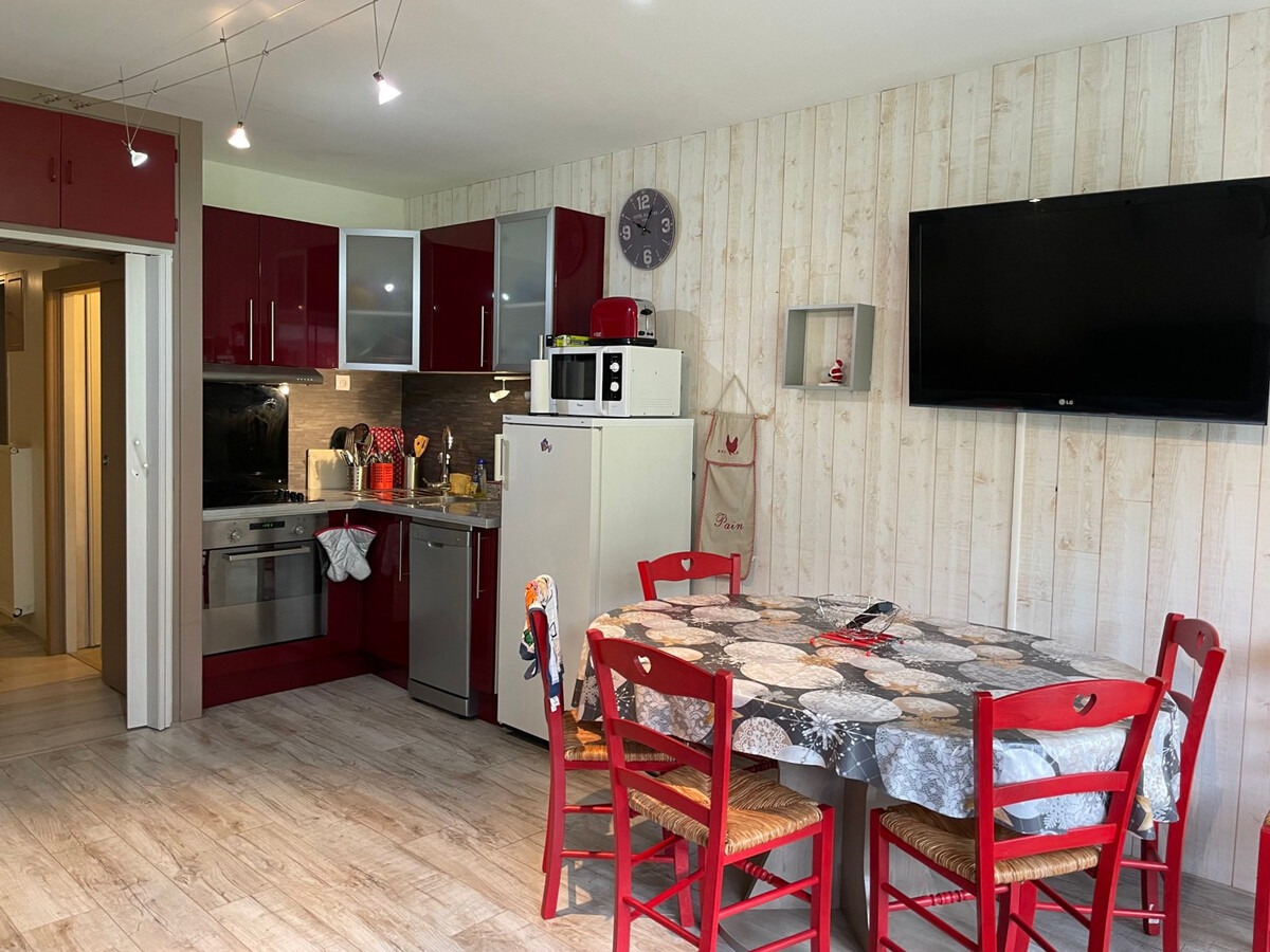 Studio cabine 6 pers, vue montagne à Gourette - Photo 4