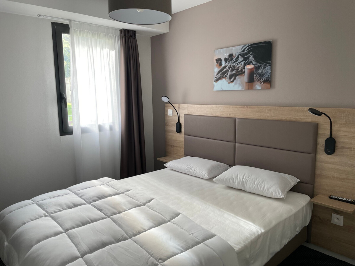 Duplex 10 pers avec piscine à Gourette, vue pistes - Photo 8