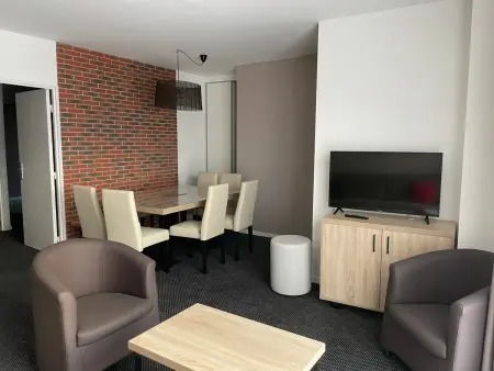 Appartement 8 pers à Gourette avec piscine et terrasse : photo 2