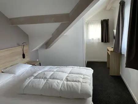 Appartement 8 pers à Gourette avec piscine et terrasse : photo 8