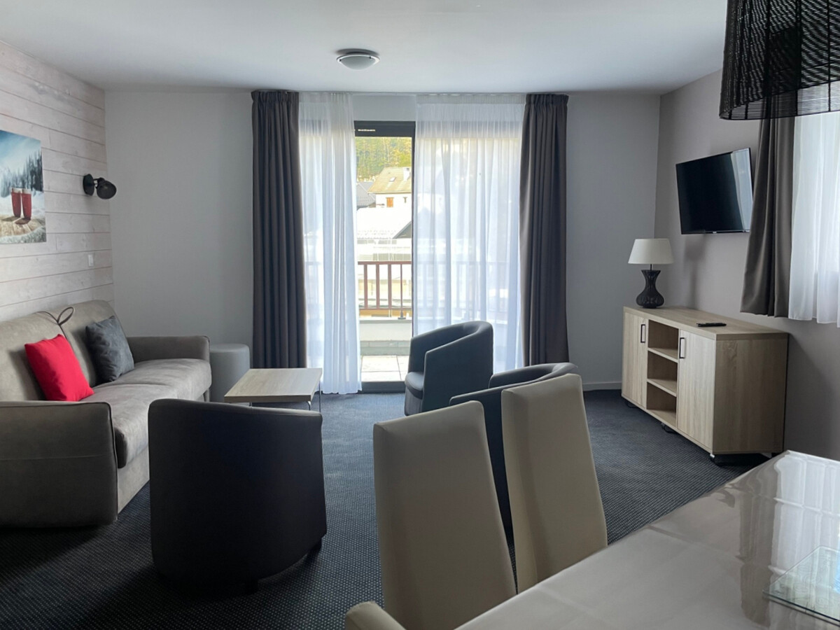 Studio cabine 6 pers à Gourette, piscine, vue pistes - Photo 2