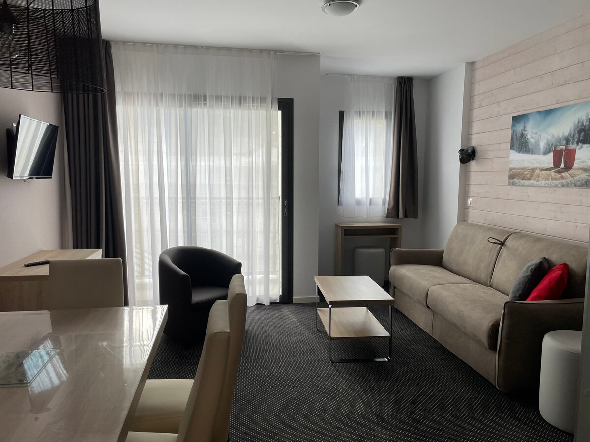 Studio 6 pers Gourette, vue pistes et piscine - Photo 2