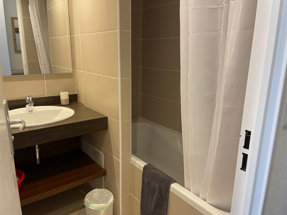 Studio 6 pers Gourette avec piscine et balcon - Photo 10