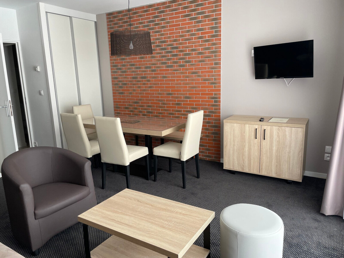 Studio 6 pers Gourette, vue pistes, 5e étage terrasse - Photo 3