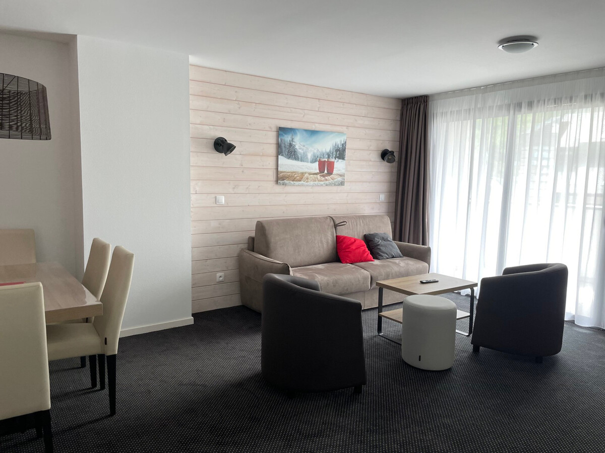 Appartement 6 pers, 57m², piscine, terrasse vue montagne - Photo 3