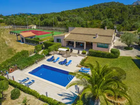 Location villa à Alcúdia, Villa confortable avec piscine privée à Alcudia