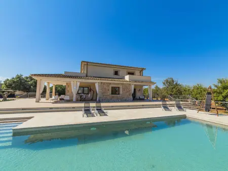 Location villa à Alcúdia, Villa de Luxe à Alcudia avec Piscine Privée et Climatisation