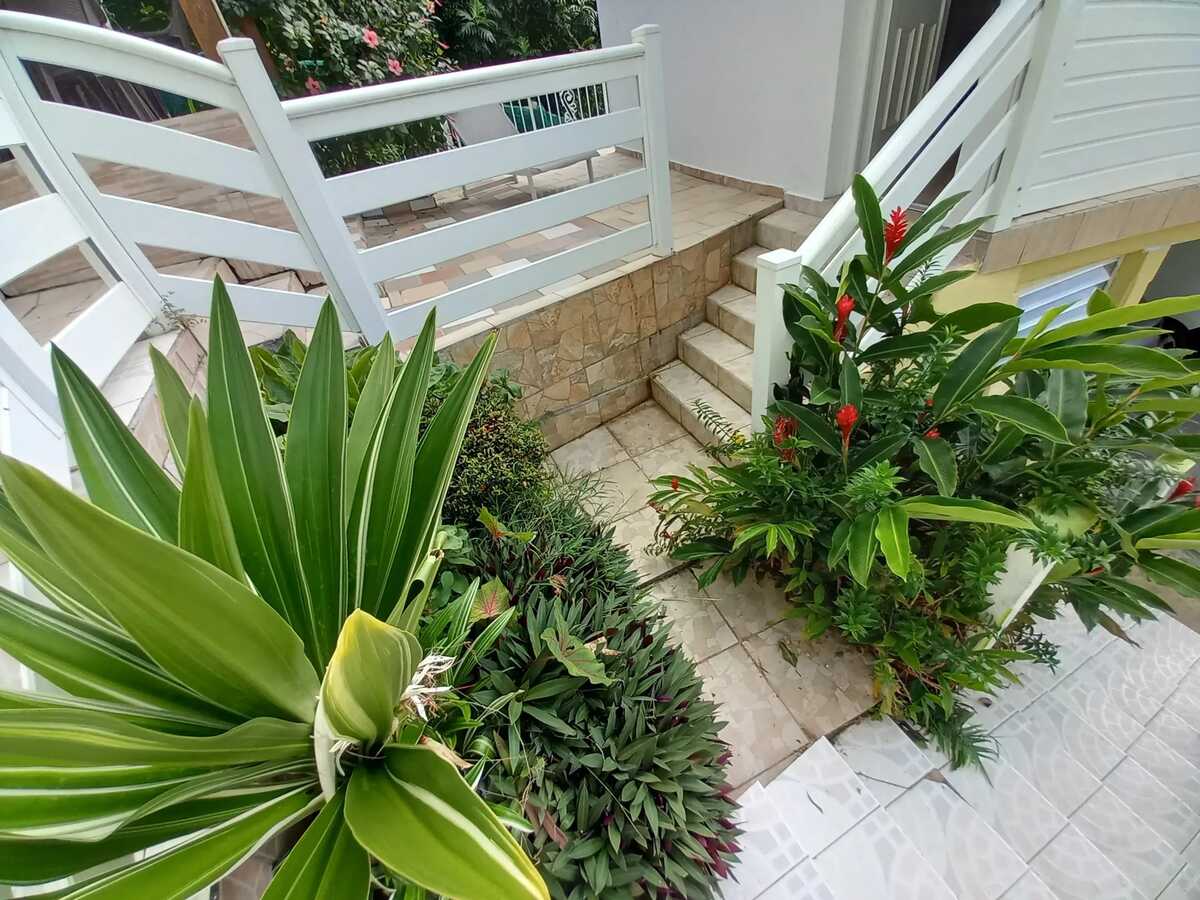 Appartement 1 chambre à Deshaies, balcon et Wi-Fi - Photo 16