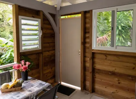 Studio 37 m² avec jardin et stationnement à Le Gosier : photo 5