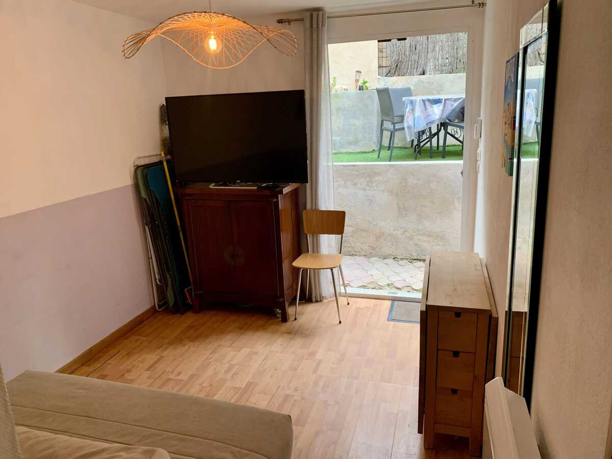 Appartement 21 m² Marseille, terrasse et jardin clôturé - Photo 3