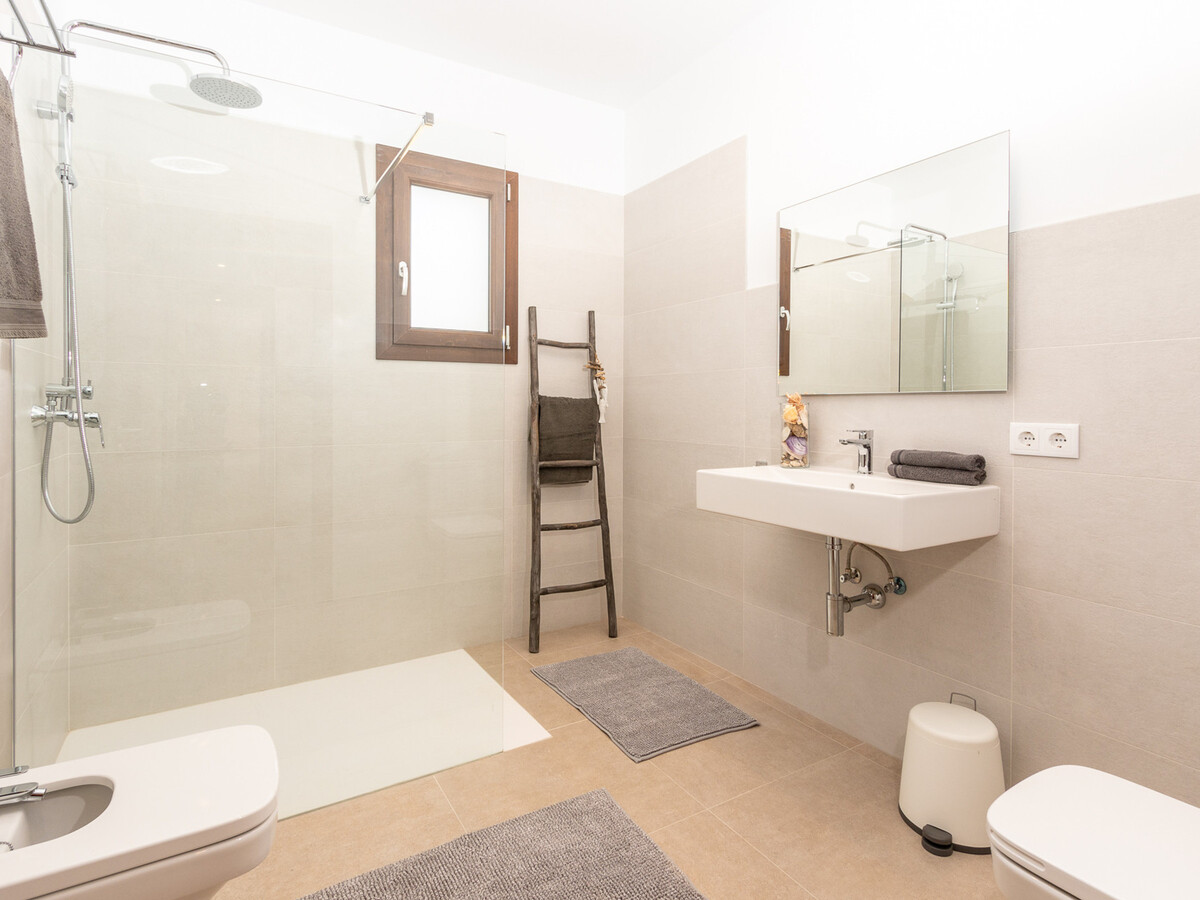 Villa moderne 4 chambres à Ariany, piscine 8x4 m - Photo 15