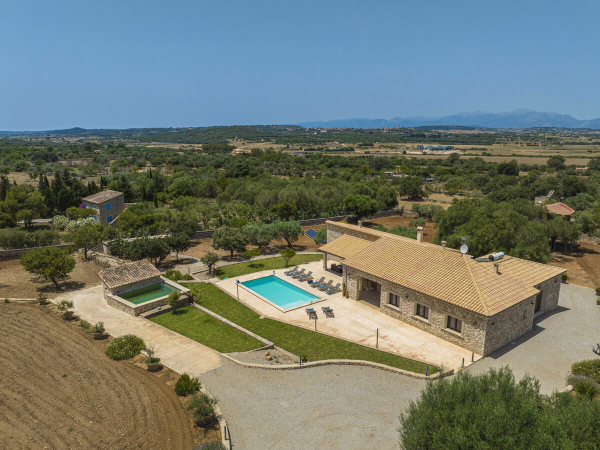Villa moderne 4 chambres à Ariany, piscine 8x4 m - Photo 32