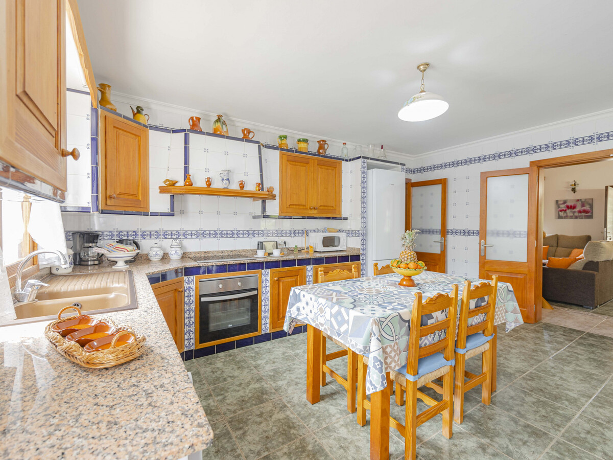 Villa 646 m² Campanet : 4 chambres, piscine 12x6m - Photo 12