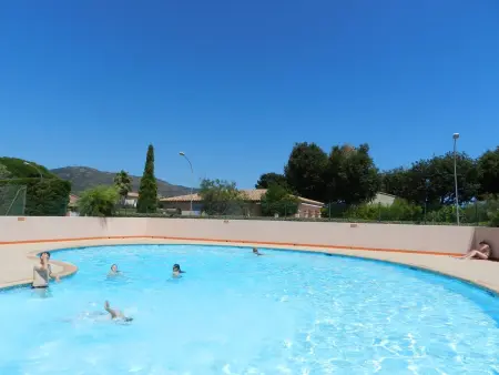 Maison mitoyenne avec climatisation et parking à Bormes-les-Mimosas - Photo 11