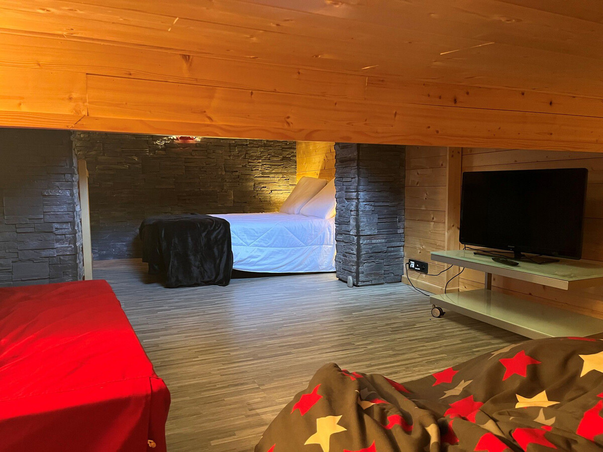 Studio cabine 6 pers. à Valloire : mezzanine, balcon et parking - Photo 8