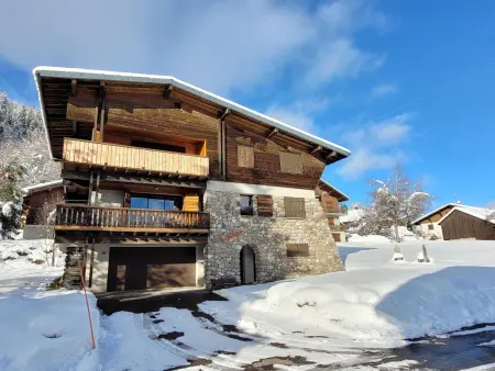 Chalet familial rénové, proche centre, capacité 12, parking, WiFi - Photo 15