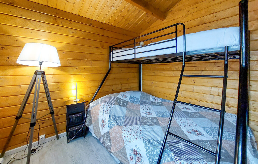 Maison en bois avec grand jardin à Chenac-Saint-Seurin - Photo 15