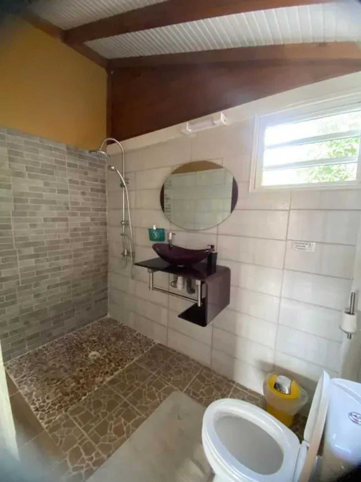 Appartement 2 chambres, piscine et terrasse - Photo 19