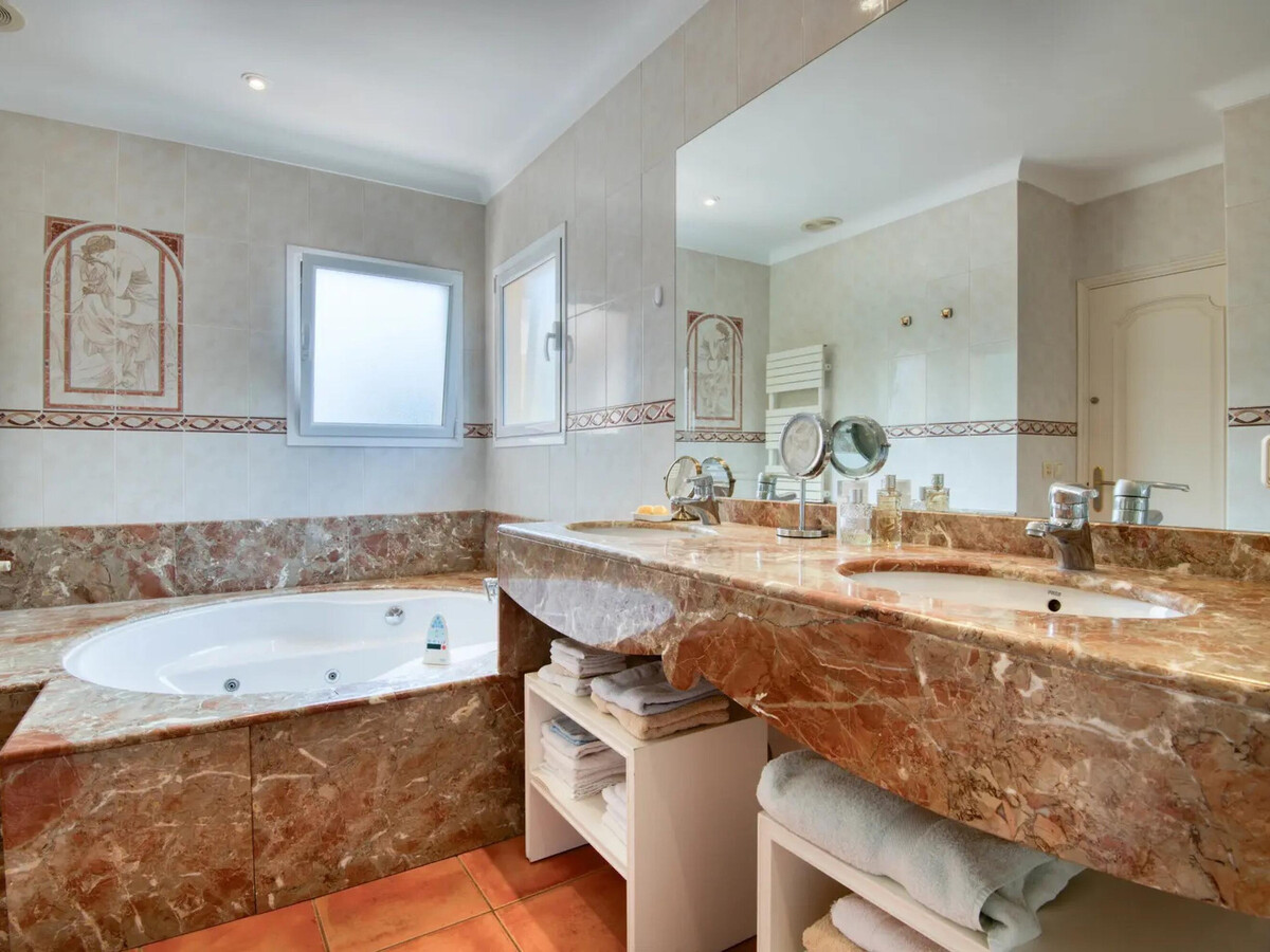 Villa méditerranéenne 5 chambres, piscine privée et vue mer à Begur - Photo 20