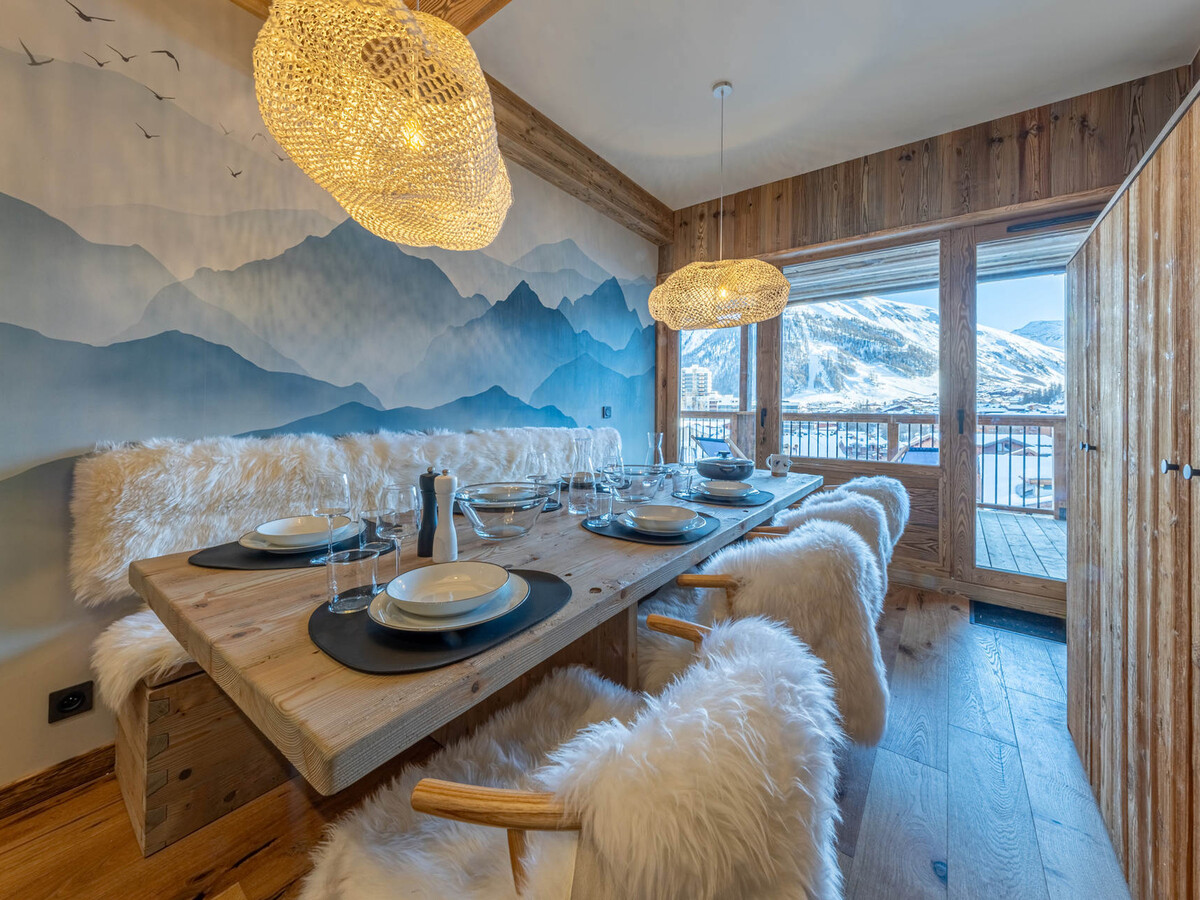 Appartement neuf 130m² avec cheminée et home cinéma à Val-d'Isère - Photo 8