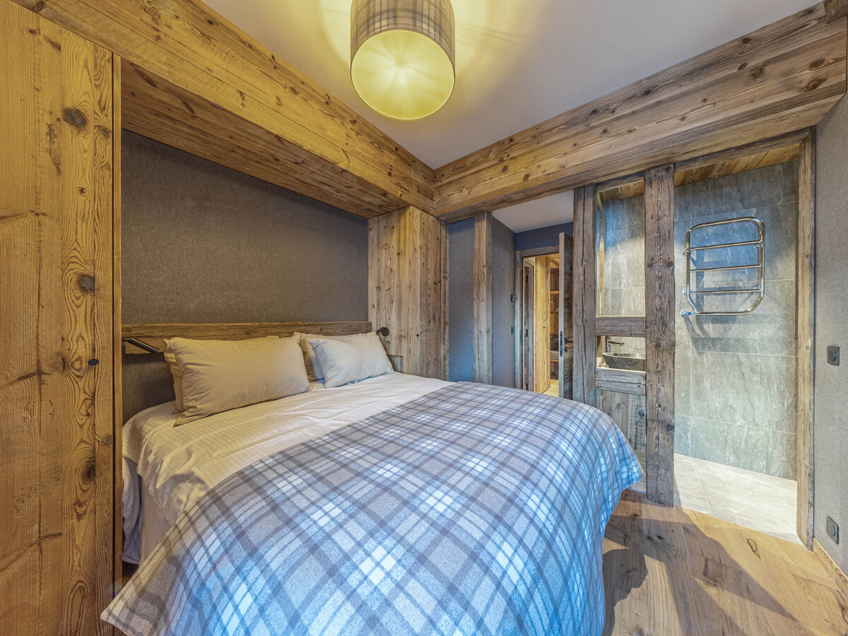 Appartement neuf 130m² avec cheminée et home cinéma à Val-d'Isère - Photo 14