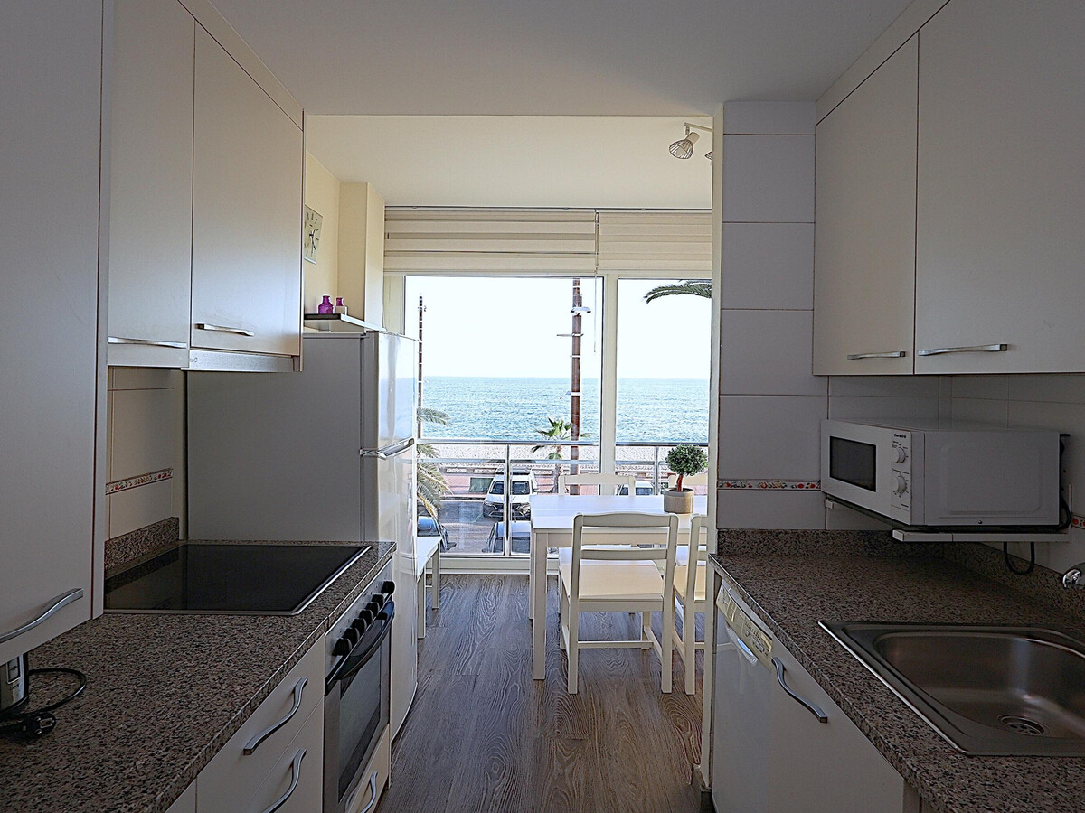 Diamonds Sea View, appartement face mer à Lloret de Mar - Photo 10