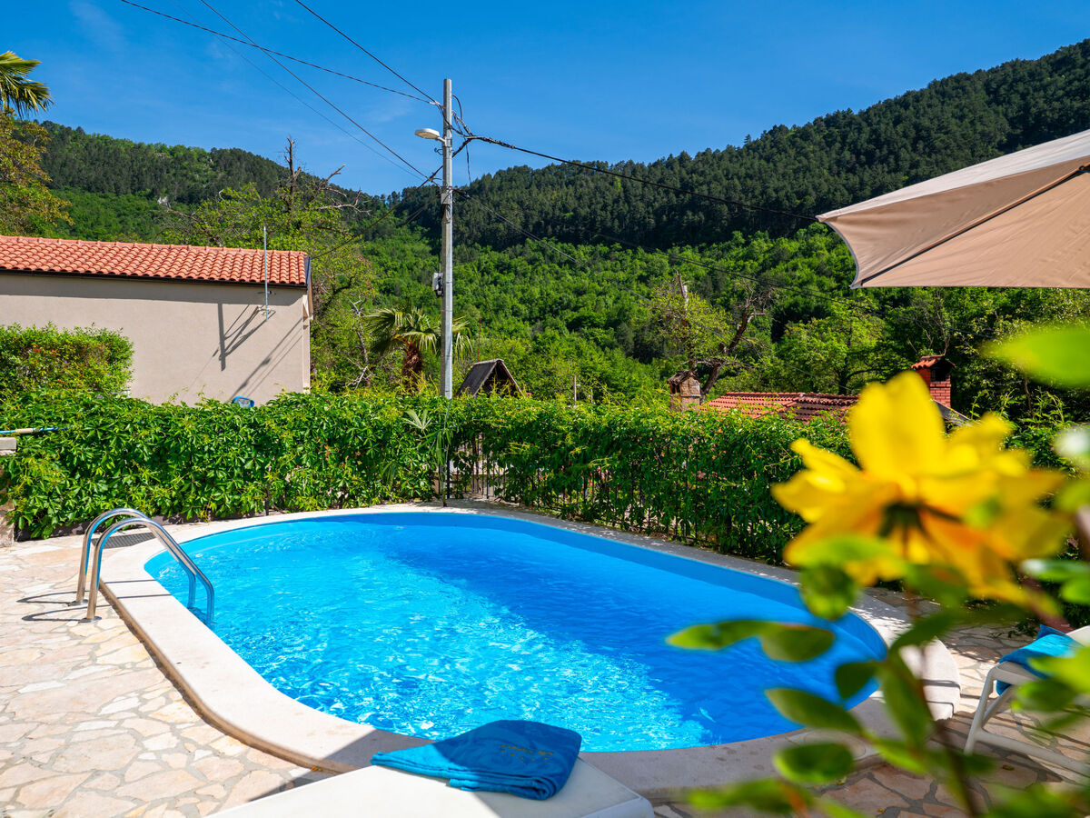 Maison Sirotnjak 1 à Lovran, 3 chambres, piscine - Photo 3