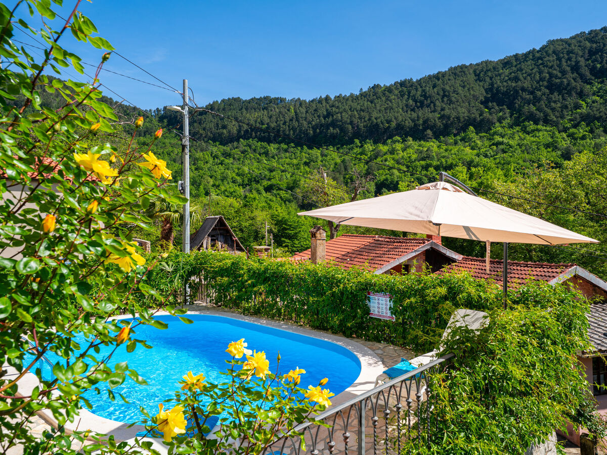 Maison Sirotnjak 1 à Lovran, 3 chambres, piscine - Photo 4