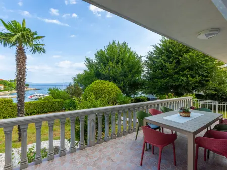 Villa Gisela à Malinska, 10 m de la mer : photo 3