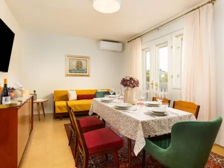 Villa Gisela à Malinska, 10 m de la mer : photo 6